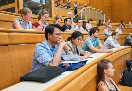 [Translate to English:] Opening lectures, Foto: Thomas Suchanek/Vetmeduni