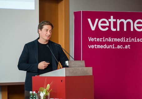 Patrick Mester stellte sein wissenschaftliches Projekt vor. Foto: Thomas Suchanek/Vetmeduni