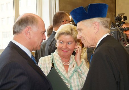 Ernst Brandl im Gespr&auml;ch mit Erwin Pr&ouml;ll