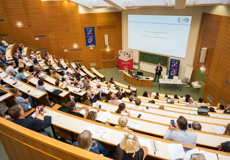 [Translate to English:] Opening lectures, Foto: Thomas Suchanek/Vetmeduni