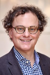 Portr&auml;tfoto von Alexander Pinwinkler