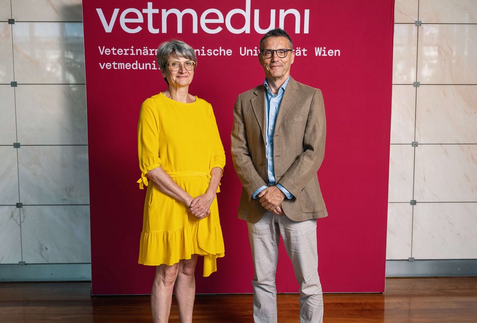 Rektor Matthias Gauly mit Alt-Rektorin Petra Winter. Foto: Thomas Suchanek/Vetmeduni Rektor Matthias Gauly mit Alt-Rektorin Petra Winter. Foto: Thomas Suchanek/Vetmeduni