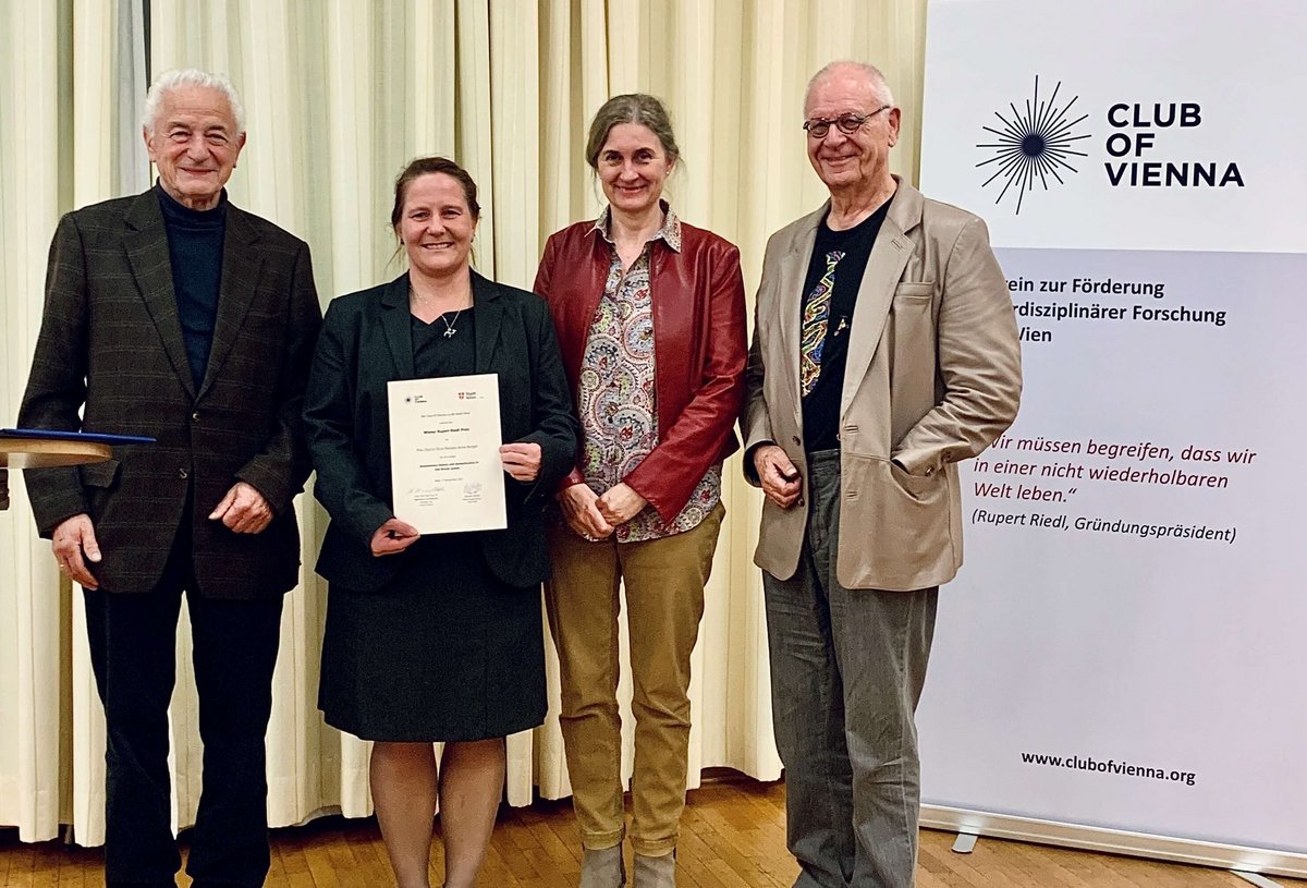 Vetmeduni RupertRiedl Preis geht an Pamela Burger