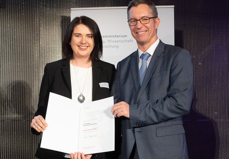 Karolina Hilse-Koller erhält den Award of Excellence 2019. Foto © Martin Lusser 