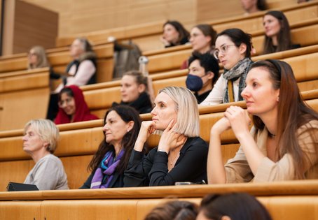 Studierende im Hörsaal