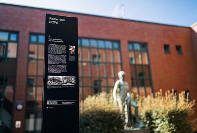 Info-Stele beim Kriegerdenkmal