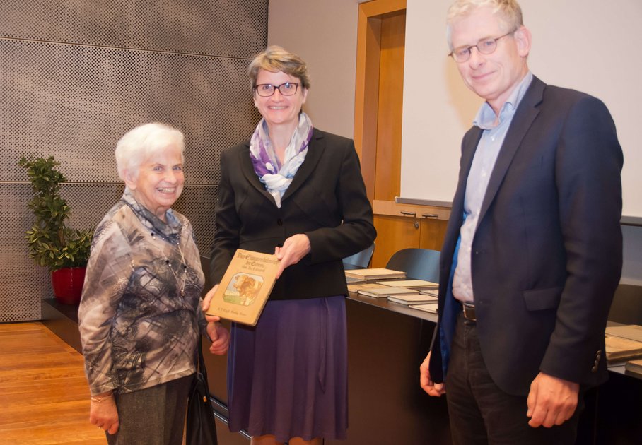 Foto vom Festakt mit Erbin Rita Seidl