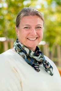 Portraitphoto Vizerektorin Univ.-Prof.in Dr.in Mag.a Martina Marchetti-Deschmann